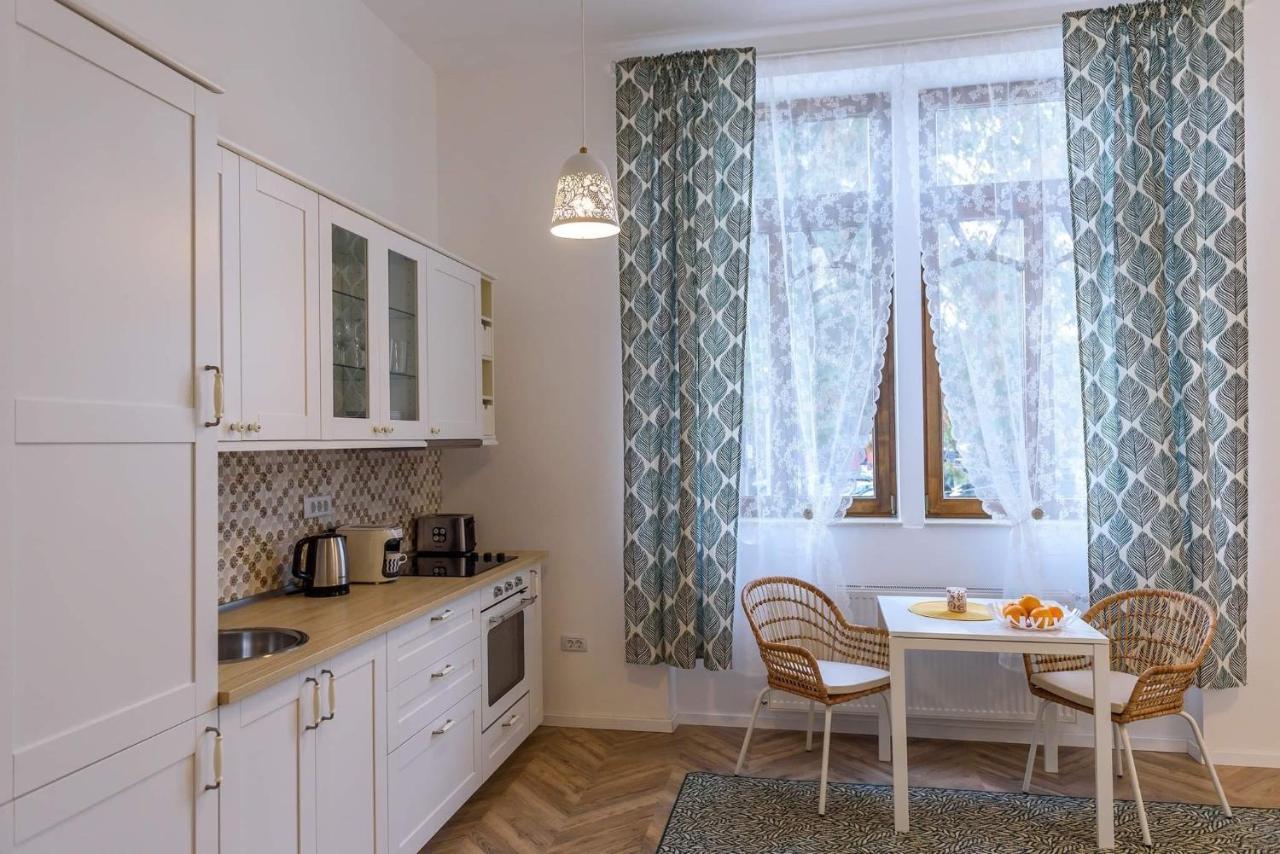 Апартаменти Interbelic Vibe Клуж-Напока Екстер'єр фото